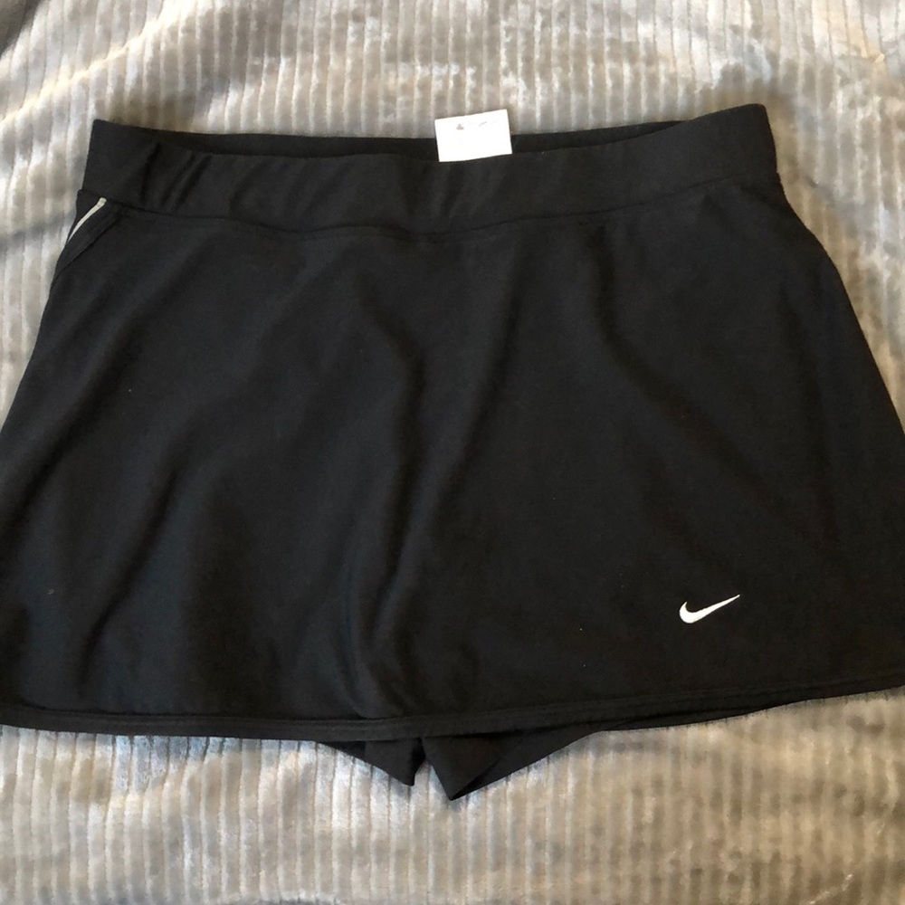 Nike skorts